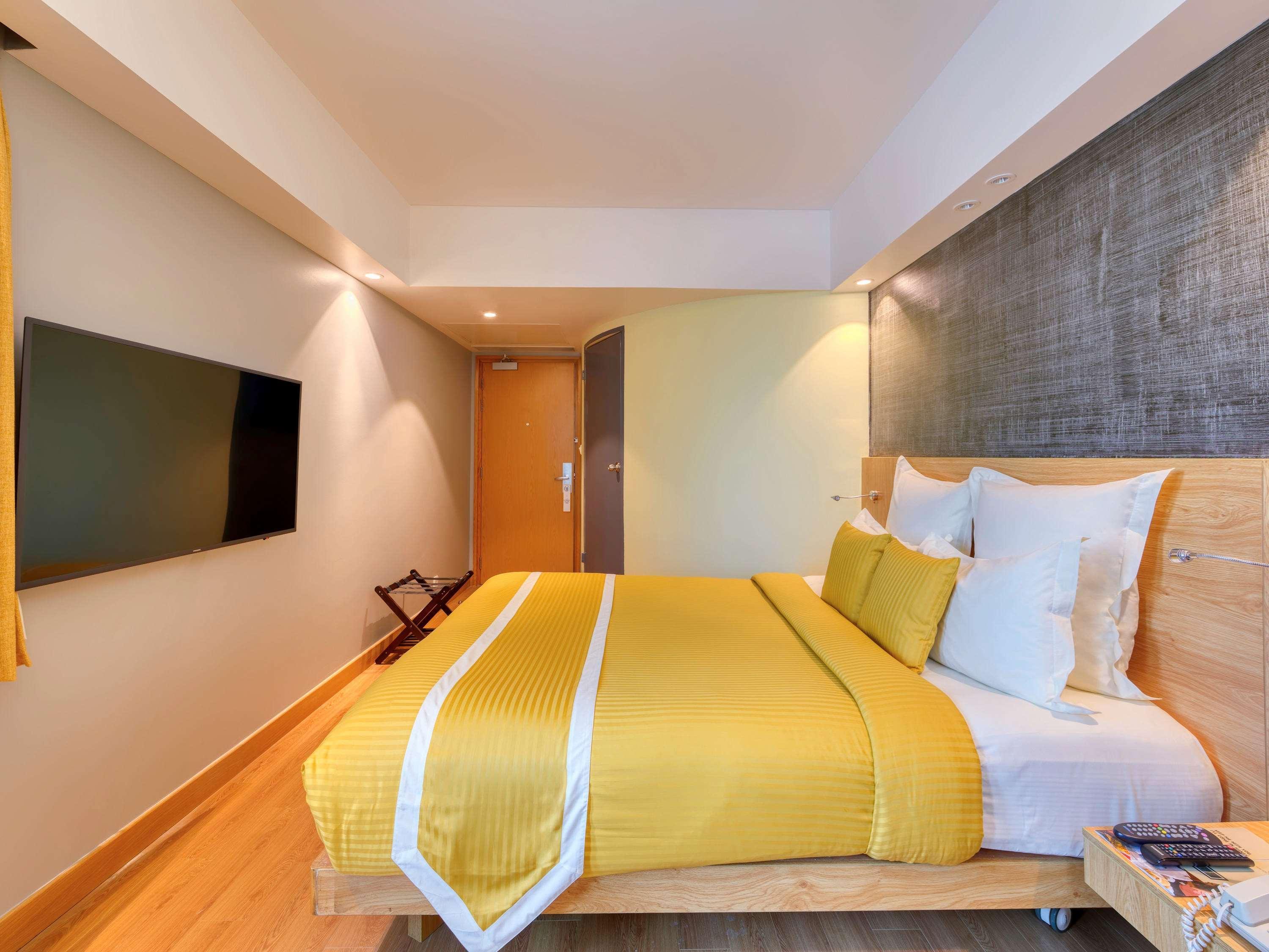 Отель Ibis Bengaluru Outer Ring Road Экстерьер фото