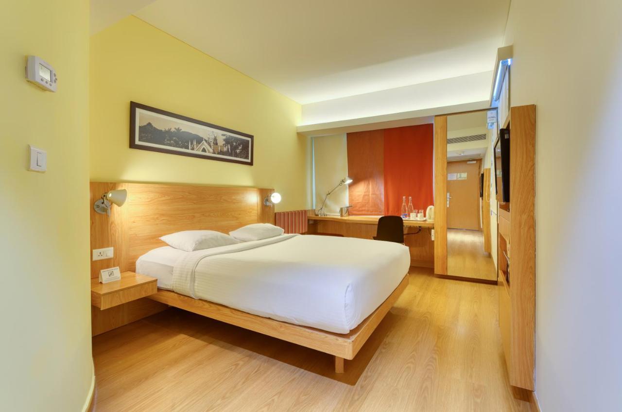 Отель Ibis Bengaluru Outer Ring Road Экстерьер фото