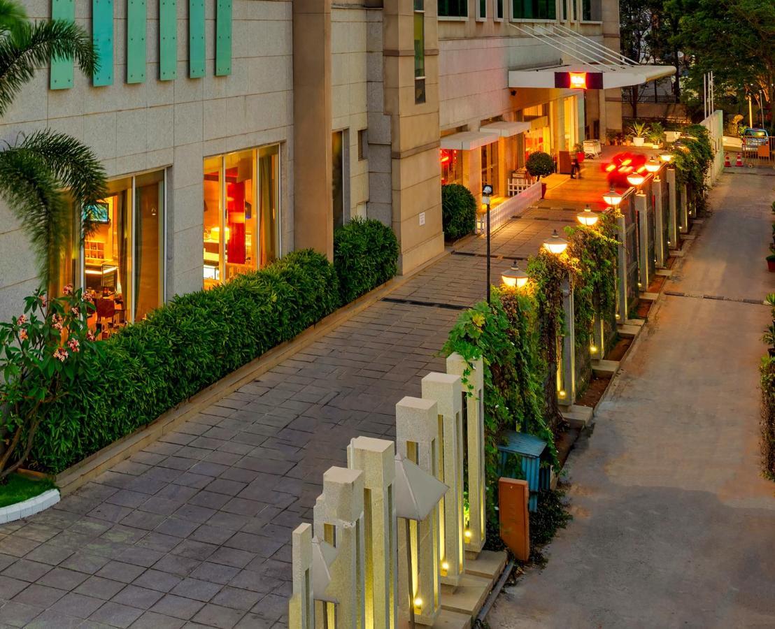 Отель Ibis Bengaluru Outer Ring Road Экстерьер фото