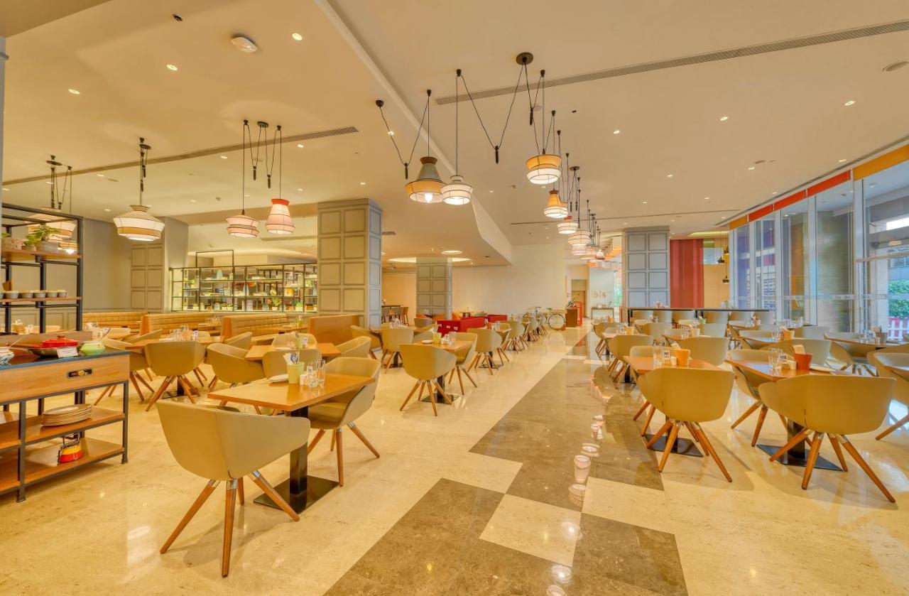 Отель Ibis Bengaluru Outer Ring Road Экстерьер фото
