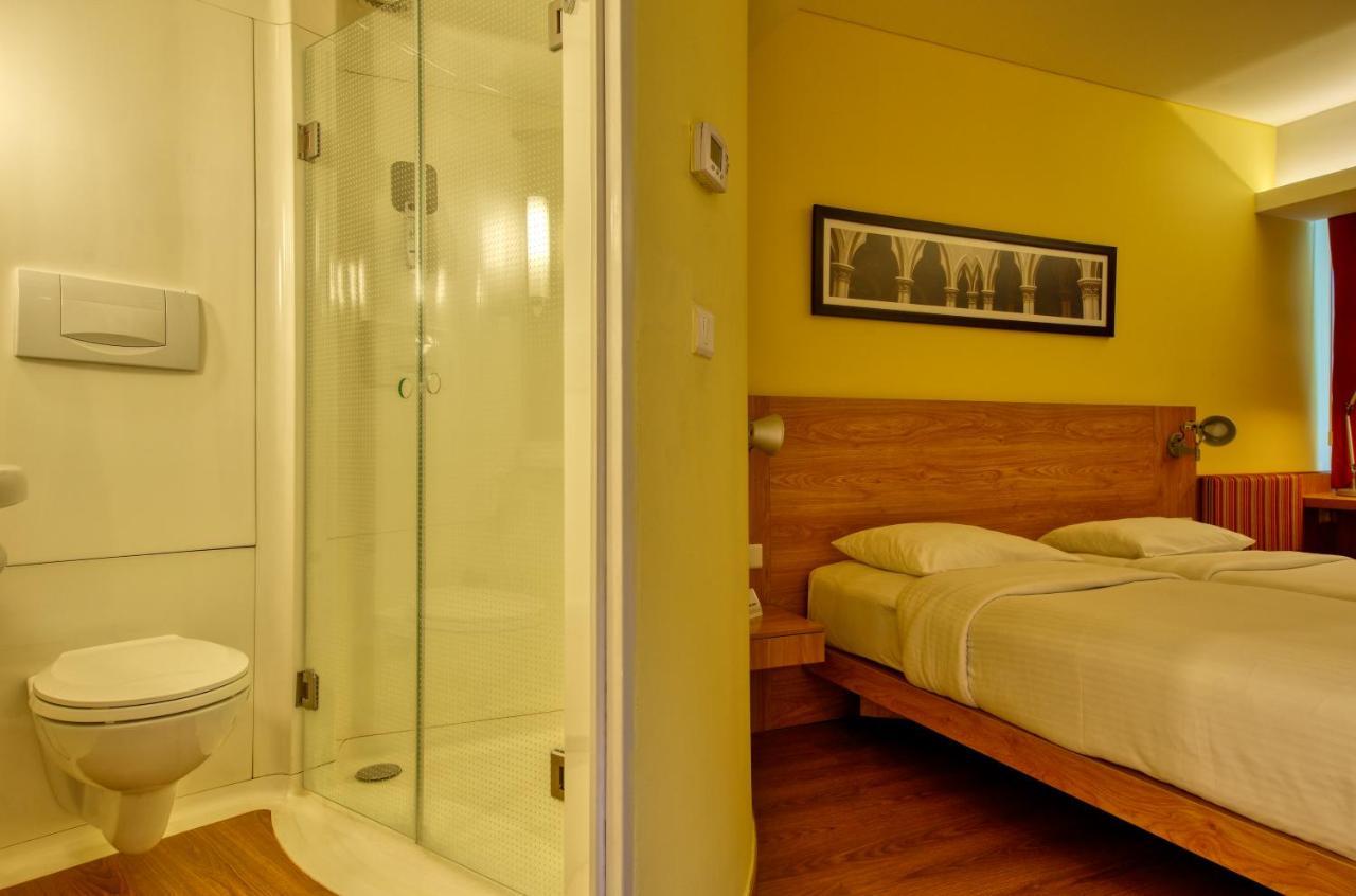 Отель Ibis Bengaluru Outer Ring Road Экстерьер фото