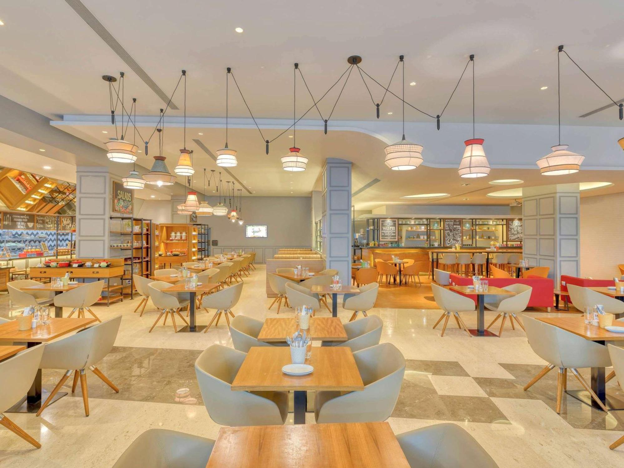 Отель Ibis Bengaluru Outer Ring Road Экстерьер фото